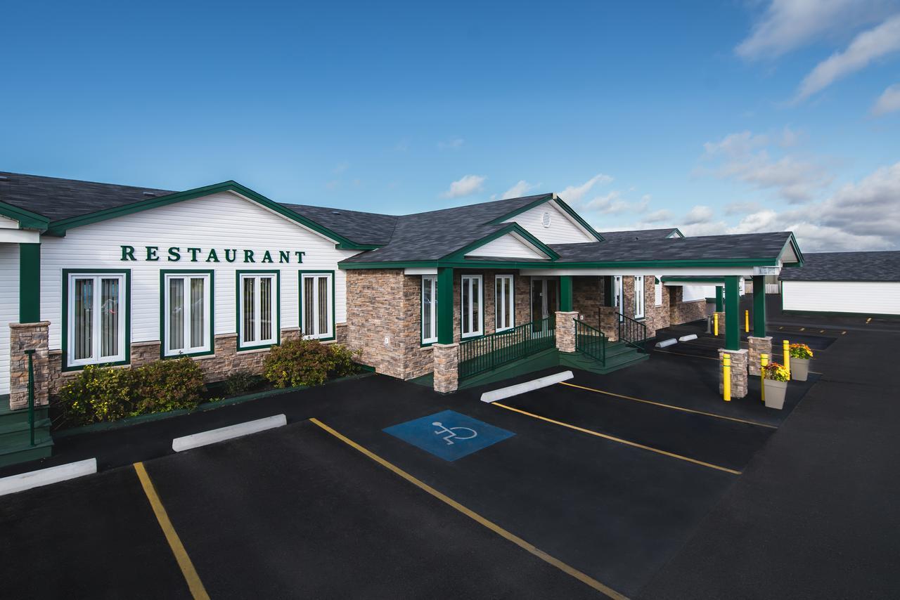 Shallow Bay Motel & Cabins Conference Centre Cow Head Екстер'єр фото